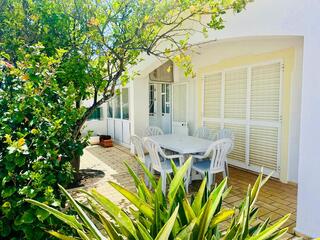 Fotografia 1 de Fabulosa Moradia T4 + Apartamento T0, com licença de AL
