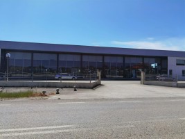Fotografia 1 de Excelente oportunidade de negocio  Pavilhão-Armazém  Torre do Bispo