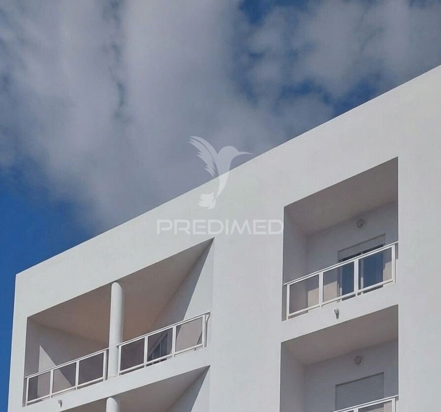 Apartamento T2 + 1