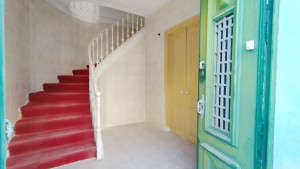 Fotografia 1 de Andar de Moradia & Sotao T2+2   com 234 m² para Recuperar na Baixa de Olhao